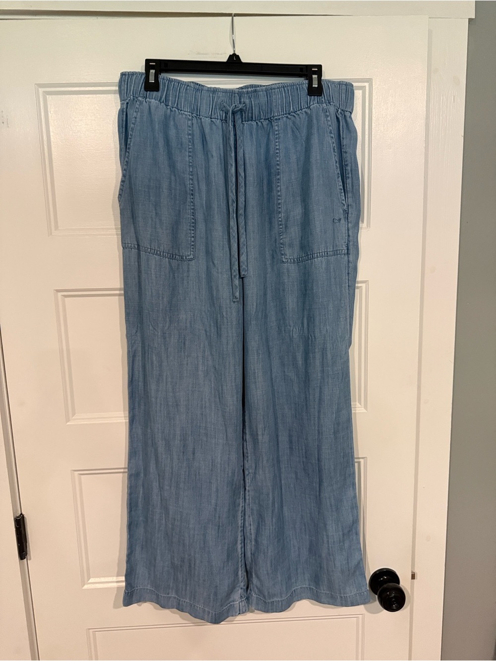 Vineyard Vines Light Blue Wide-Leg Drawstring Jeans